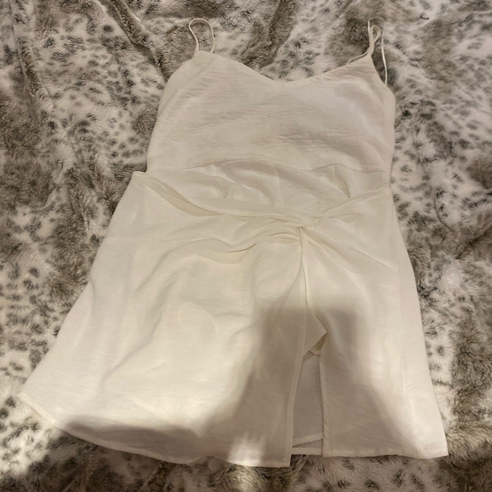 Windsor cute white one piece perfect for summer